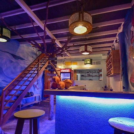 Palm Leaf Surf Cafe Hotel Galle Exterior photo